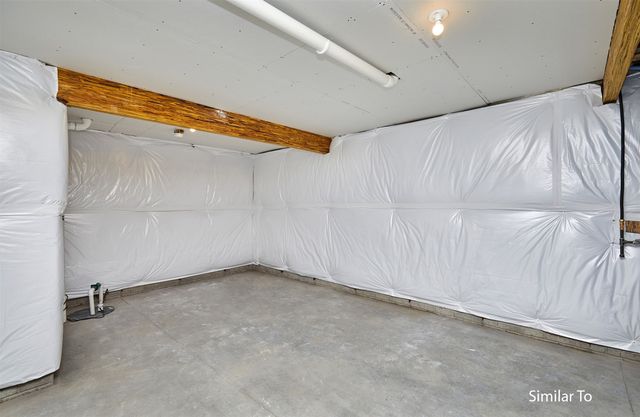 9938 Watermeadow Circle, Johnston, IA 50131