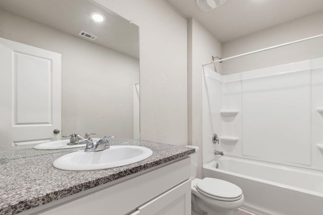 1922 Grey Catbird, New Braunfels, TX 78130