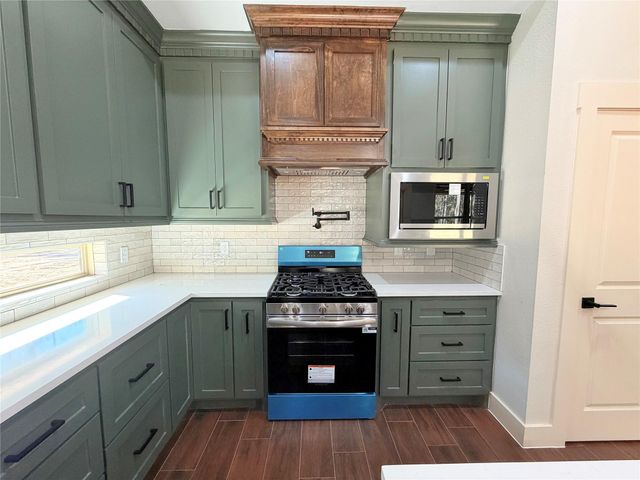 19991 Northfork Dr, Porter, TX 77365