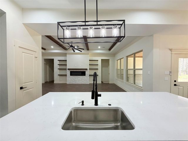 19991 Northfork Dr, Porter, TX 77365