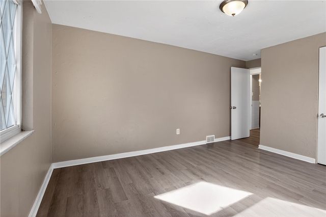 8030 Lincoln Rd, Penn Hills, PA 15147