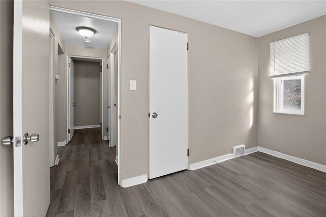 8030 Lincoln Rd, Penn Hills, PA 15147