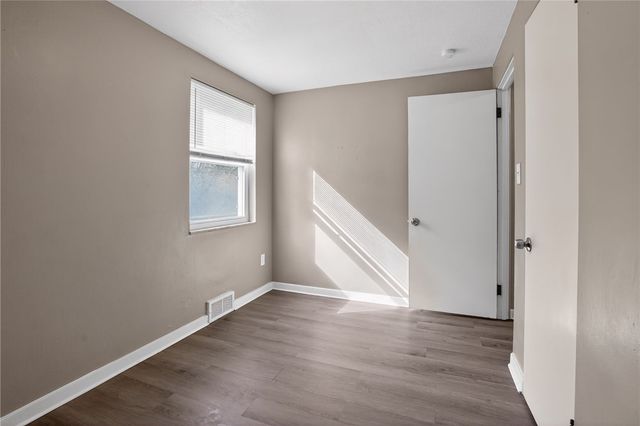 8030 Lincoln Rd, Penn Hills, PA 15147