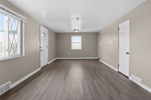 8030 Lincoln Rd, Penn Hills, PA 15147