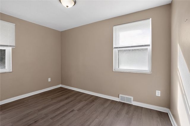 8030 Lincoln Rd, Penn Hills, PA 15147