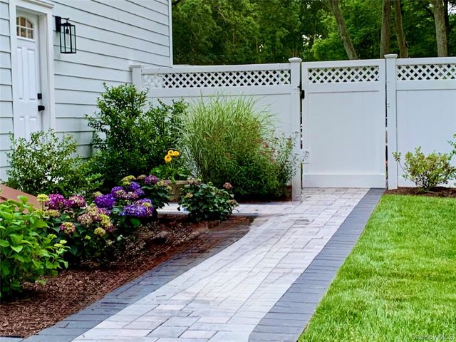 58 Heritage Lane, Aquebogue, NY 11931