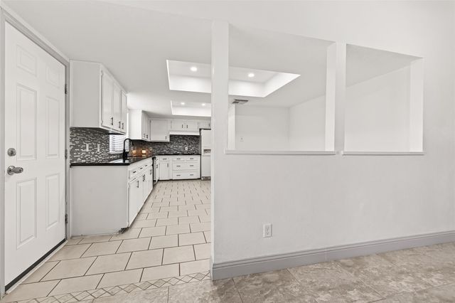 3031 Shawnee Drive, Sugar Land, TX 77479