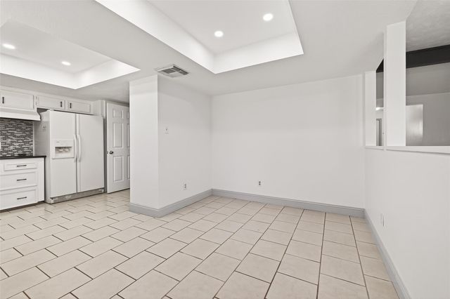 3031 Shawnee Drive, Sugar Land, TX 77479