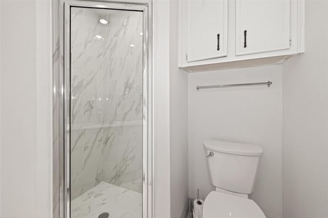 3031 Shawnee Drive, Sugar Land, TX 77479