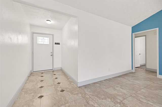 3031 Shawnee Drive, Sugar Land, TX 77479