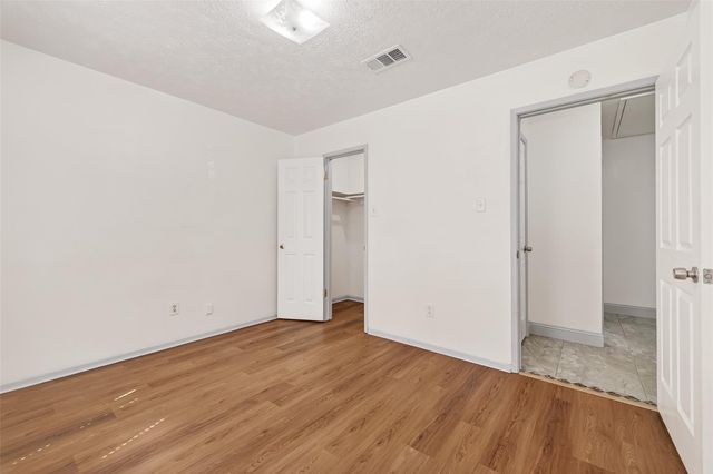 3031 Shawnee Drive, Sugar Land, TX 77479