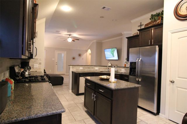 18768 Kelly Meadows Lane, New Caney, TX 77357