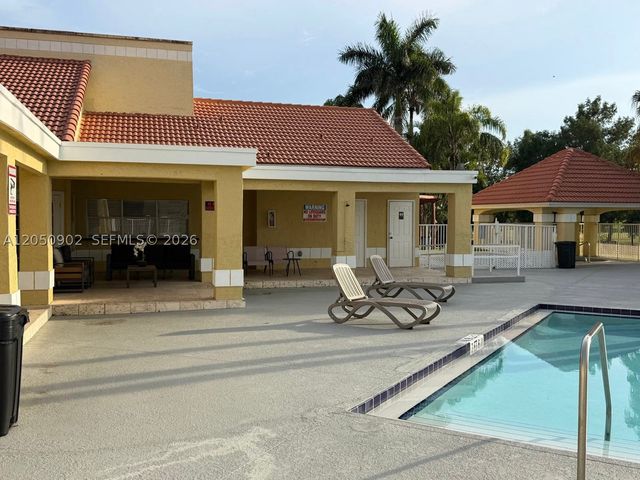 643 Vista Isles Dr 1812, Sunrise, FL 33325