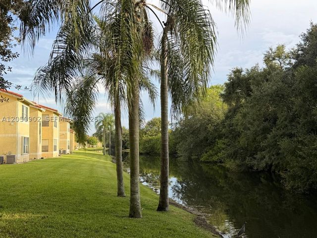643 Vista Isles Dr 1812, Sunrise, FL 33325