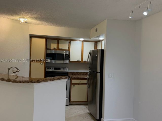 643 Vista Isles Dr 1812, Sunrise, FL 33325