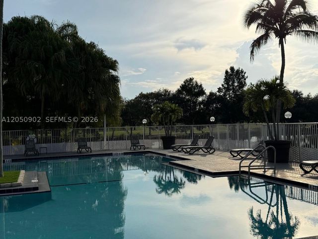 643 Vista Isles Dr 1812, Sunrise, FL 33325