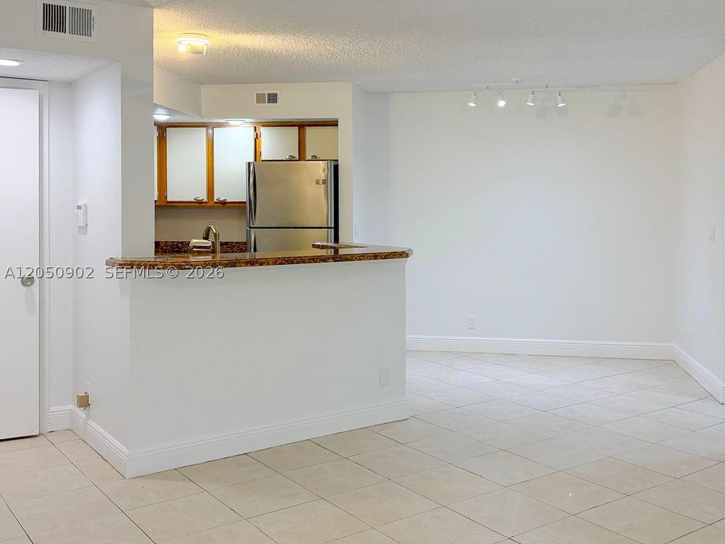 643 Vista Isles Dr 1812, Sunrise, FL 33325