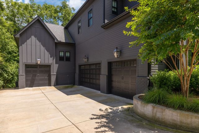 3920 Dorcas Dr, Nashville, TN 37215