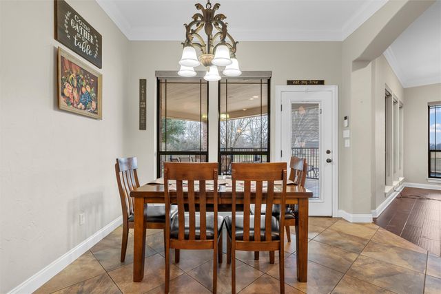 380 N Quail Run Drive, West, TX 76691