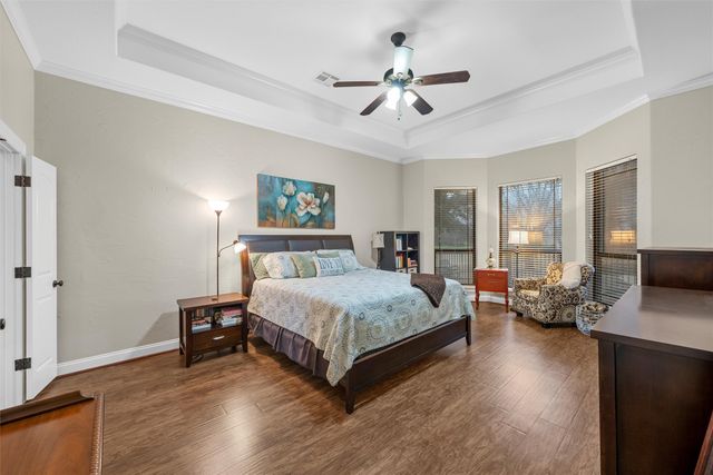 380 N Quail Run Drive, West, TX 76691