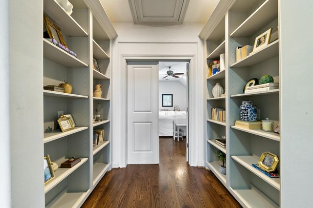 14122 Barryknoll Lane, Houston, TX 77079