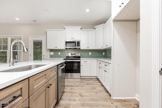 3988 N Nc 581 Highway, Kenly, NC 27542