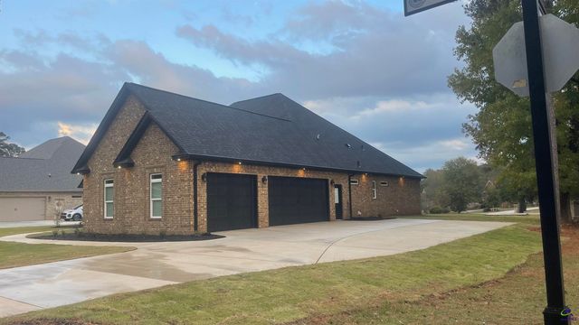 114 Hampton Point, Warner Robins, GA 31088