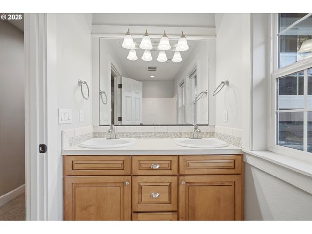 4305 Nw 140TH Way, Vancouver, WA 98685