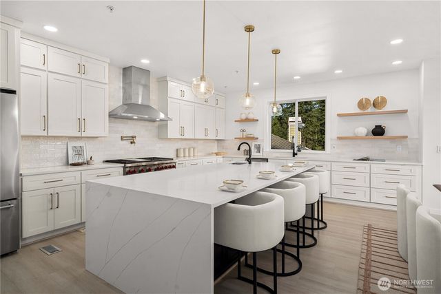 17003 SE 14th Lane, Bellevue, WA 98008