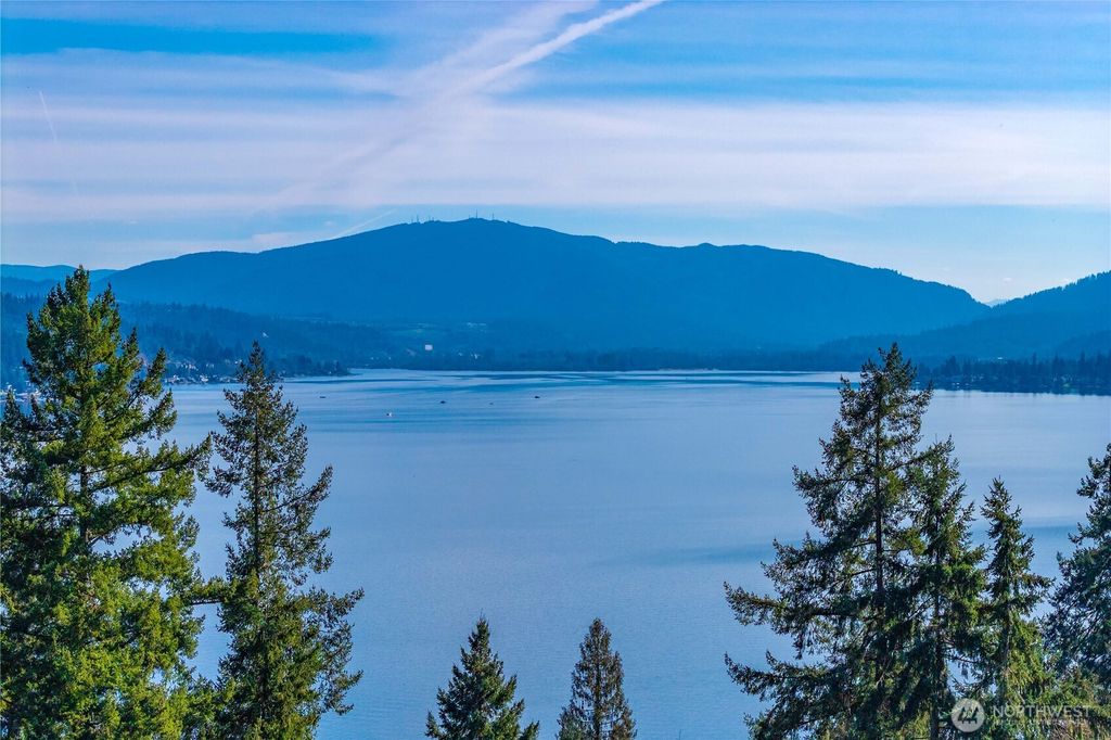 17003 SE 14th Lane, Bellevue, WA 98008