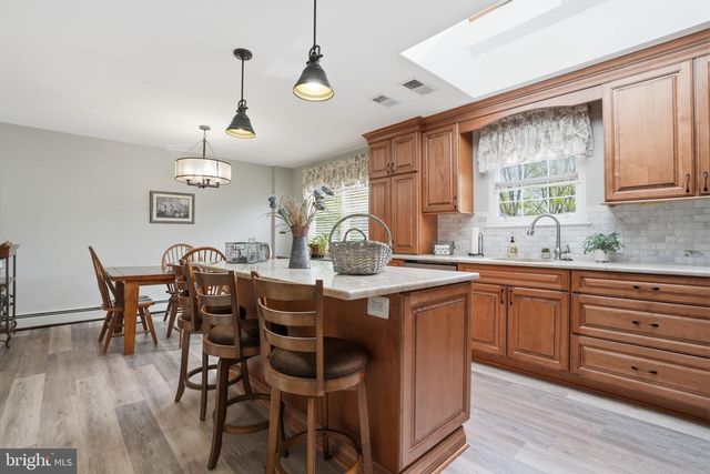 1240 ALMSHOUSE RD, Jamison, PA 18929