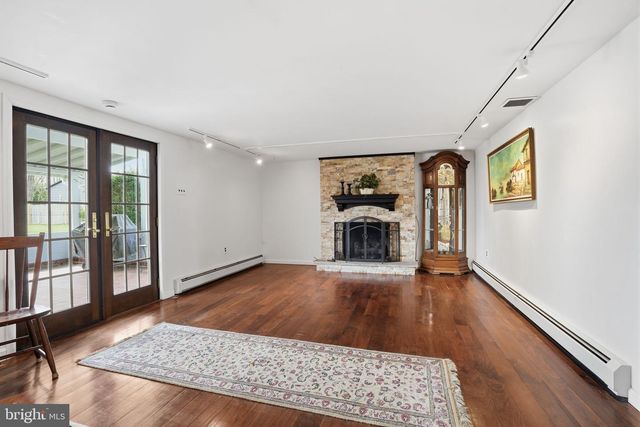 1240 ALMSHOUSE RD, Jamison, PA 18929