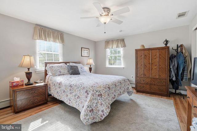 1240 ALMSHOUSE RD, Jamison, PA 18929