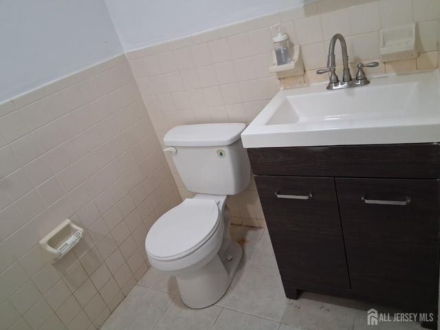 1203 Edison Glen Terrace, Edison, NJ 08837