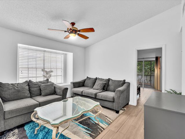 5610 Dewberry Way, West Palm Beach, FL 33415