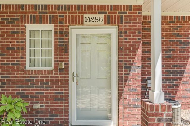 14286 Moravian Manor Circle, Sterling Heights, MI 48312
