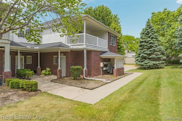 14286 Moravian Manor Circle, Sterling Heights, MI 48312