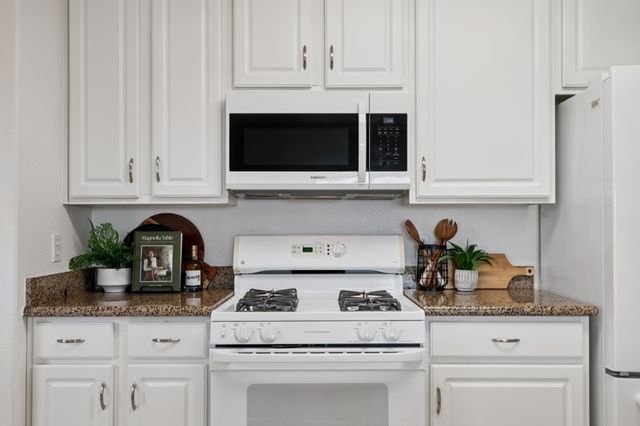 567 567 Merritt Ave, Oakland, CA 94610