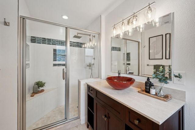 567 567 Merritt Ave, Oakland, CA 94610