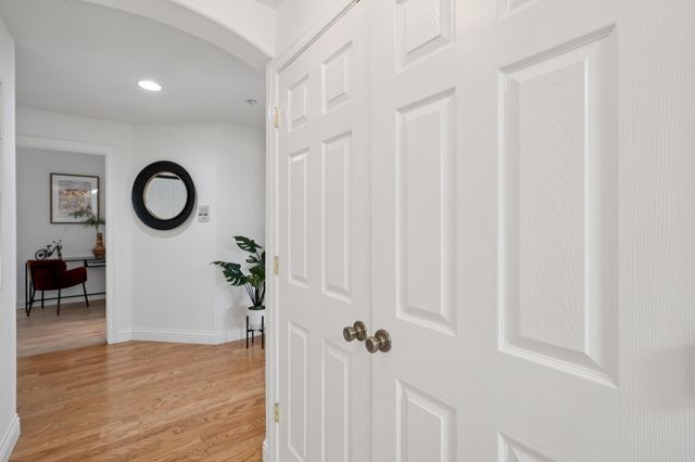 567 567 Merritt Ave, Oakland, CA 94610