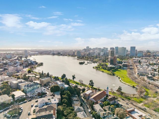 567 567 Merritt Ave, Oakland, CA 94610