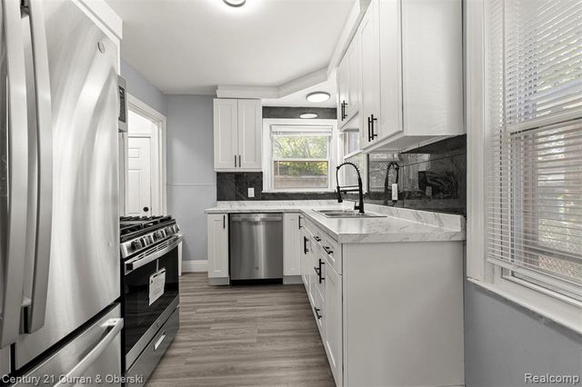 26431 Stollman Drive, Inkster, MI 48141