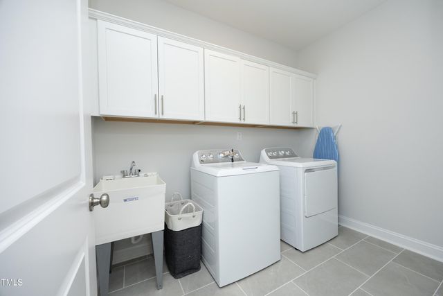 609 Ramsours Mill Drive, Holly Springs, NC 27540