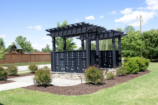 609 Ramsours Mill Drive, Holly Springs, NC 27540