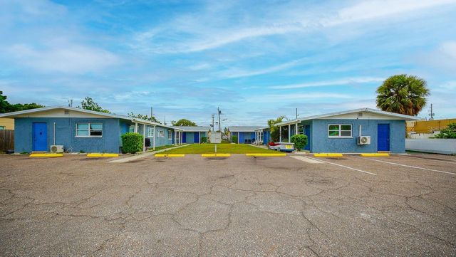 6538 42ND AVENUE N 1, St Petersburg, FL 33709