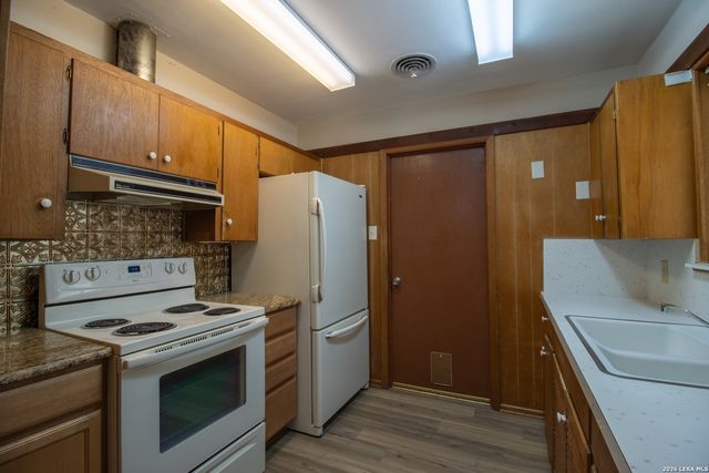 11011 Burr Oak, San Antonio, TX 78230