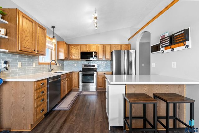 3805 S Camden Ave Avenue, Sioux Falls, SD 57106