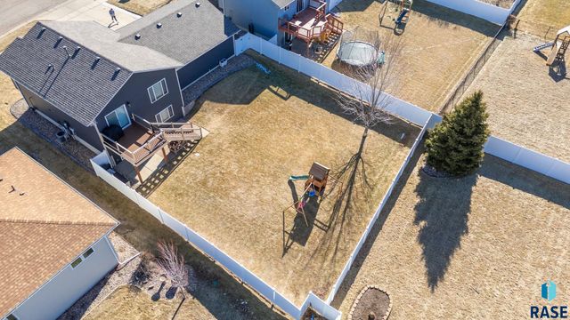 3805 S Camden Ave Avenue, Sioux Falls, SD 57106