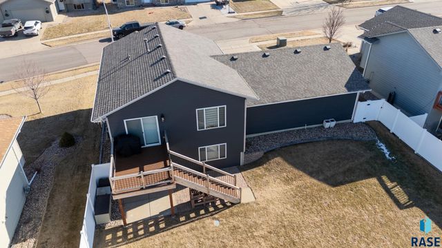 3805 S Camden Ave Avenue, Sioux Falls, SD 57106
