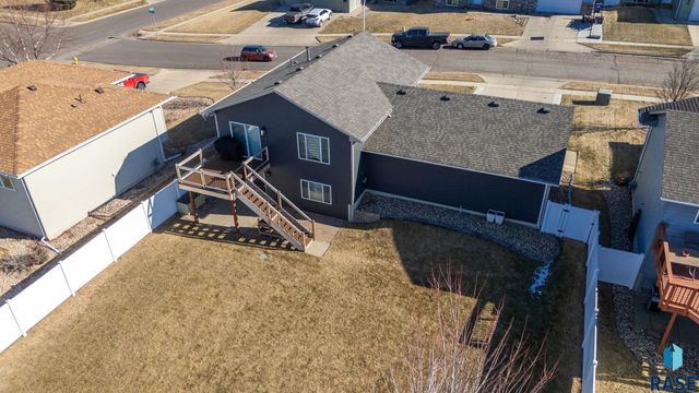 3805 S Camden Ave Avenue, Sioux Falls, SD 57106